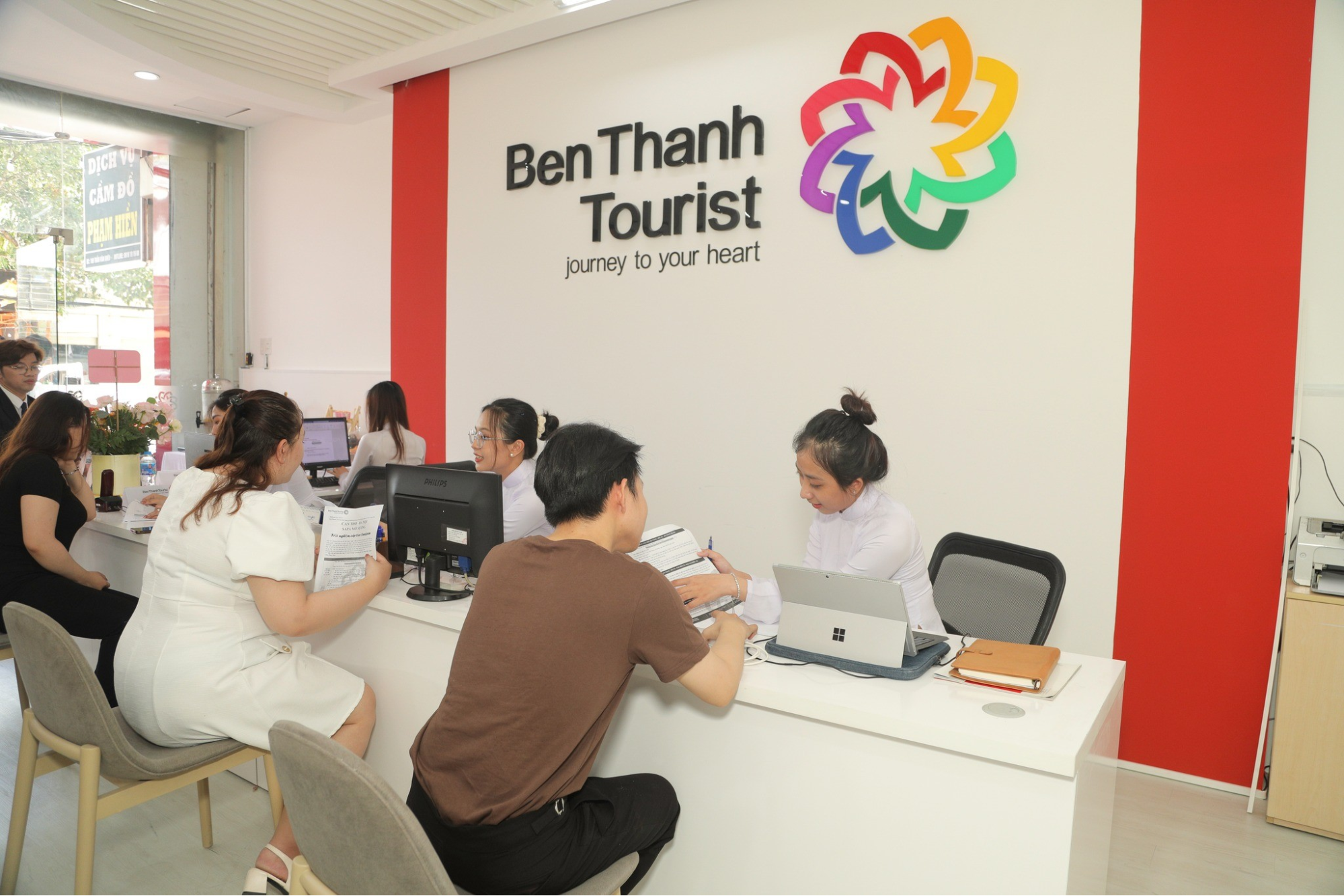 Benthanh Tourist nổi tiếng với dịch vụ ổn định, uy tín