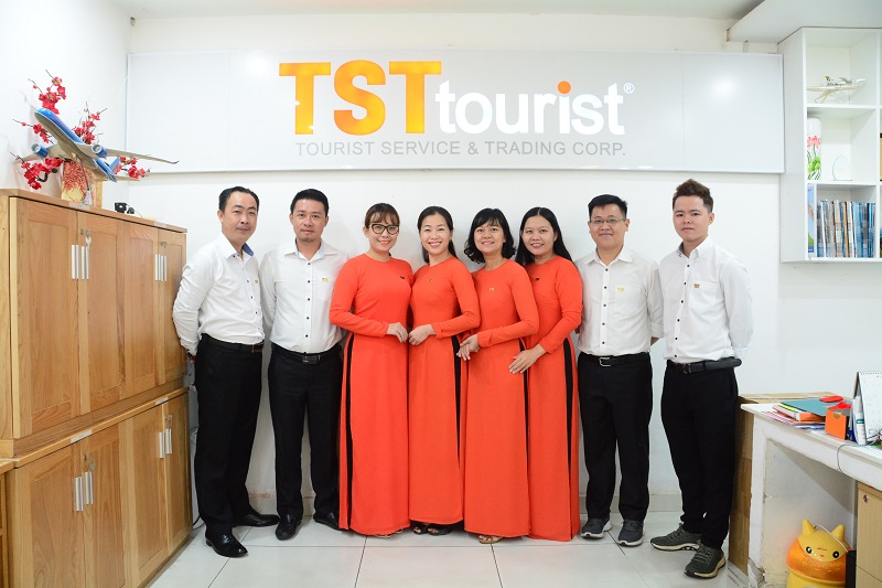 TST Tourist là công ty du lịch cao cấp chuyên phục vụ phân khúc khách hàng doanh nghiệp và gia đình